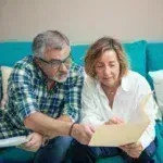 Если в завещании указаны посторонние люди: могут ли родственники оспорить